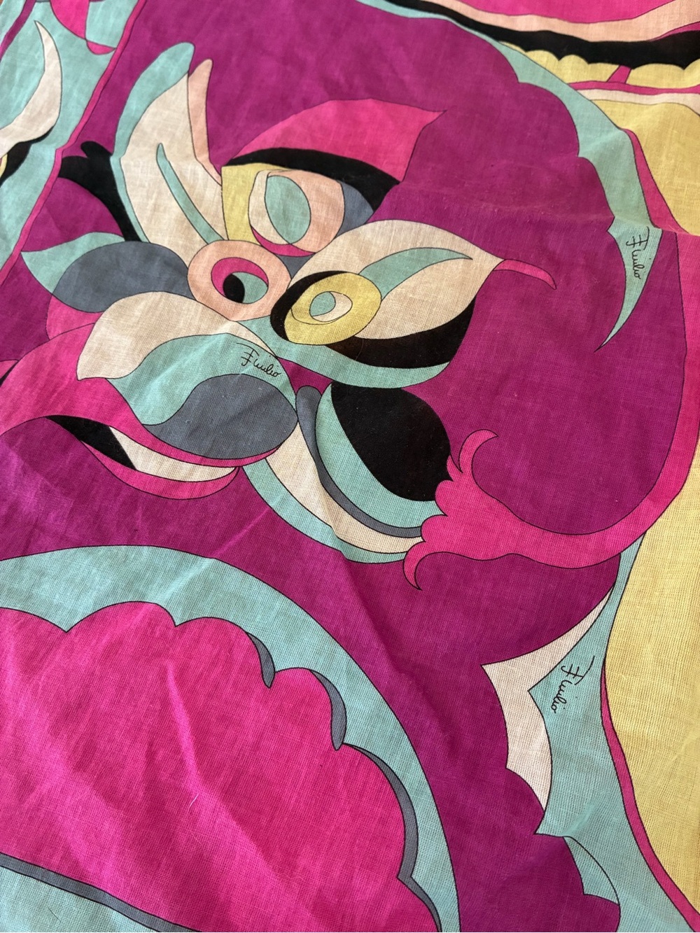 Stunning Emilio Pucci Multicolor Cotton Scarf - Picture 4 of 9